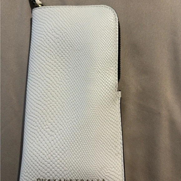 Chic Quay Sunglasses - Picture 4 of 4